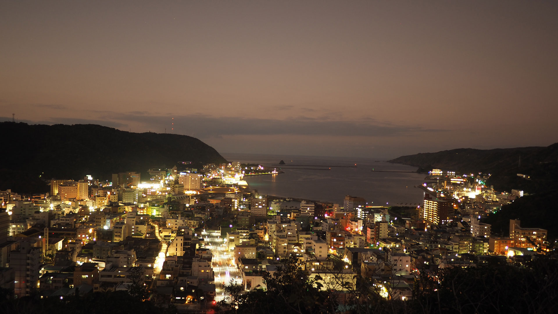 名瀬の港　夜景